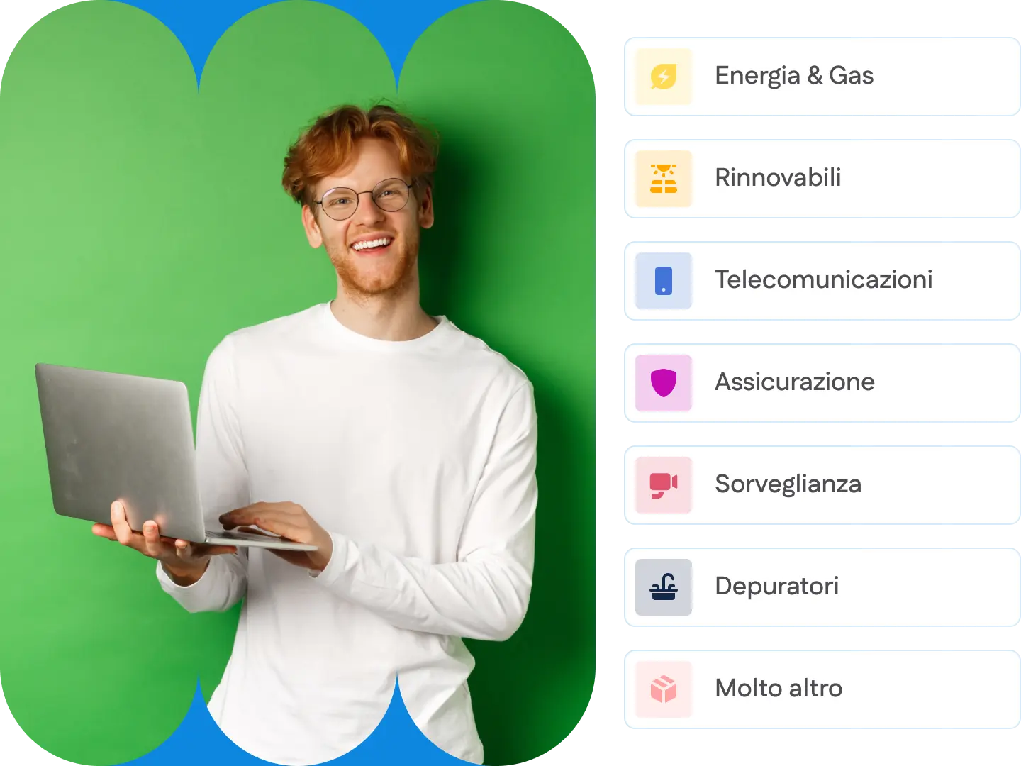 Immagine di un uomo sorridente con un laptop e icone di servizi